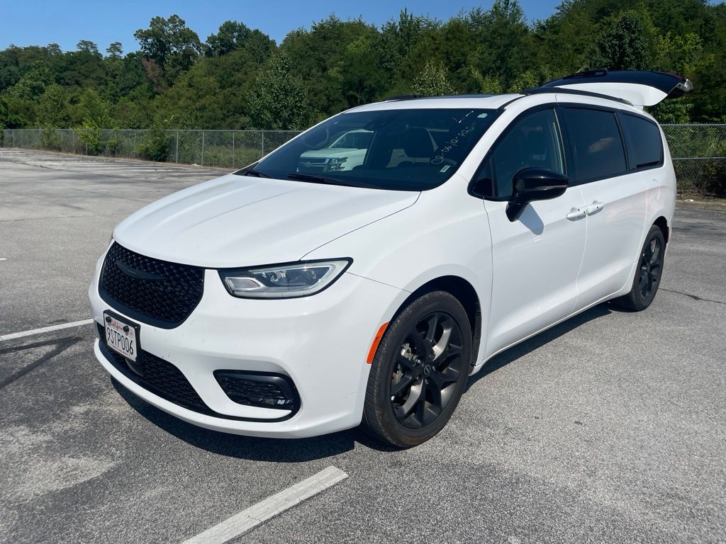 Bright White Clearcoat 2025 Chrysler Pacifica Minivan Front-Wheel Drive 9-Speed Automatic