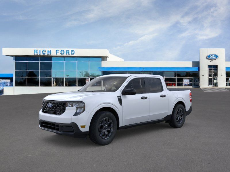 Space White Metallic 2025 Ford Maverick Pickup Truck All-Wheel Drive 8-Speed Automatic