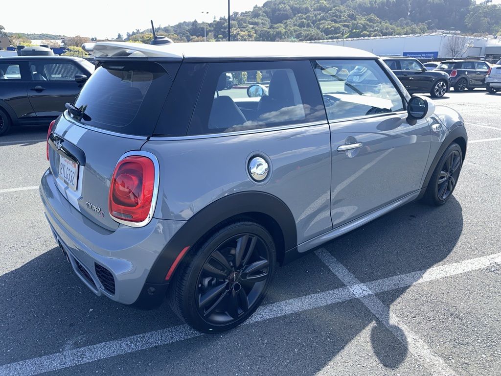 2017 MINI Cooper Base 4