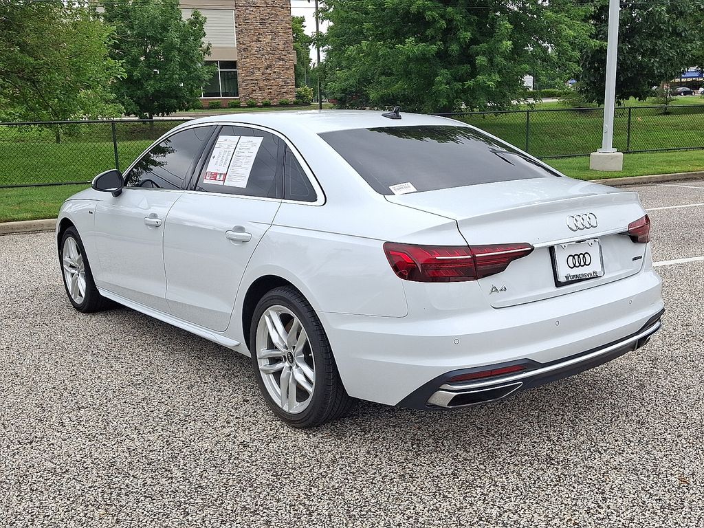 Thumbnail: 2021 Audi A4 - 4