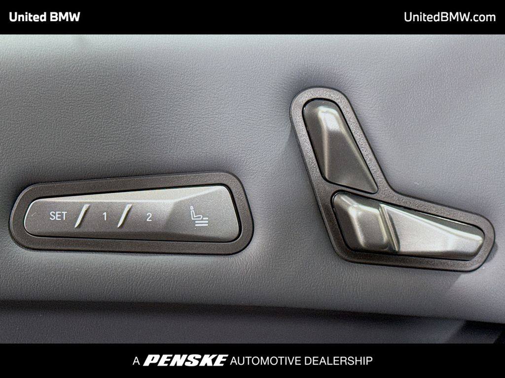 Thumbnail: 2026 BMW iX - 4