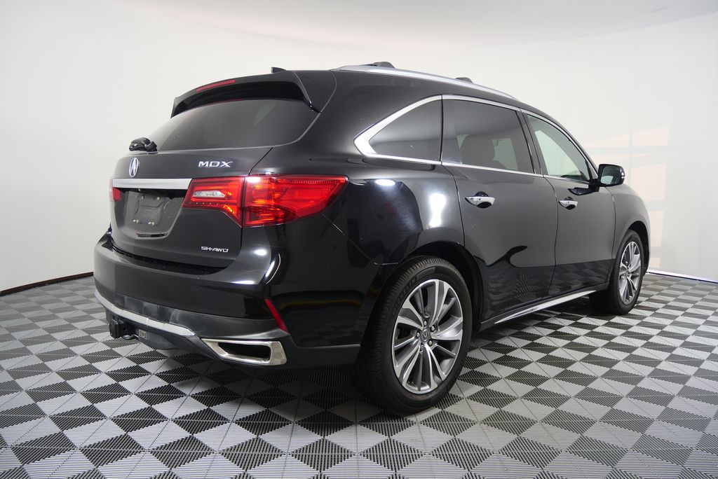 Thumbnail: 2017 Acura MDX - 3