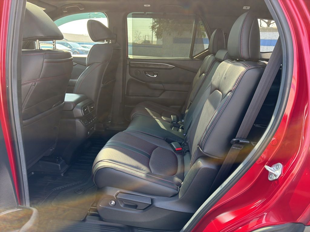 Thumbnail: 2025 Honda Pilot - 19