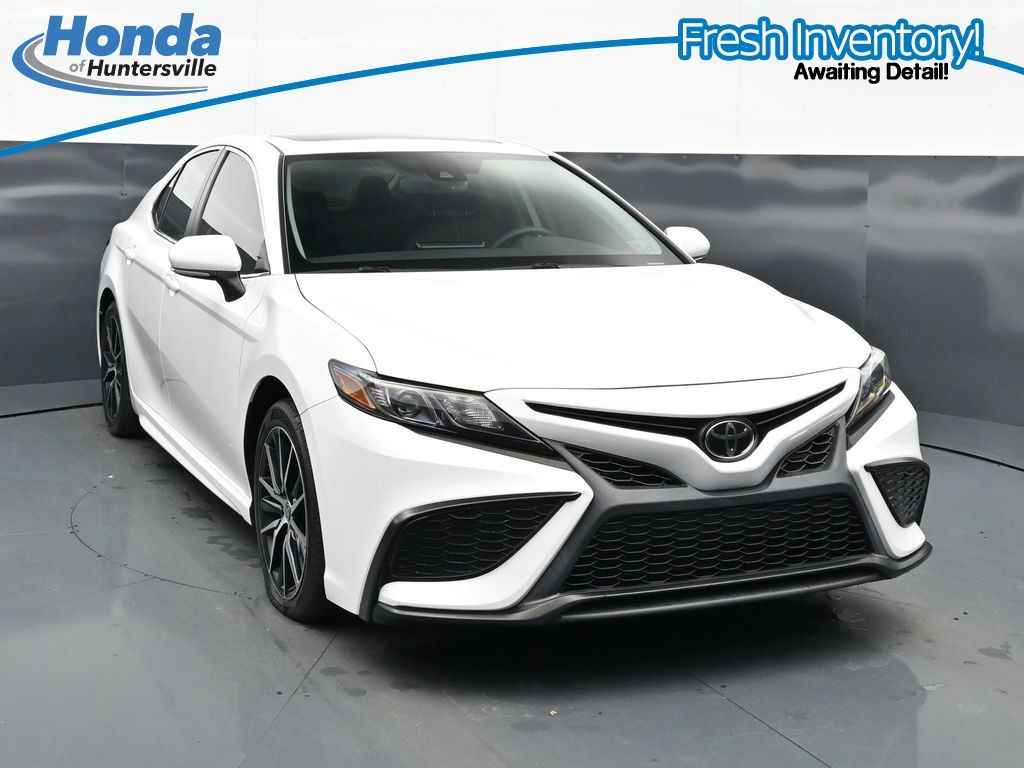 Ice Cap 2023 Toyota Camry Sedan Front-Wheel Drive 8-Speed Automatic