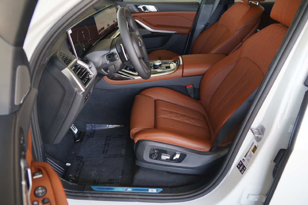 Thumbnail: 2027 BMW X7 - 12