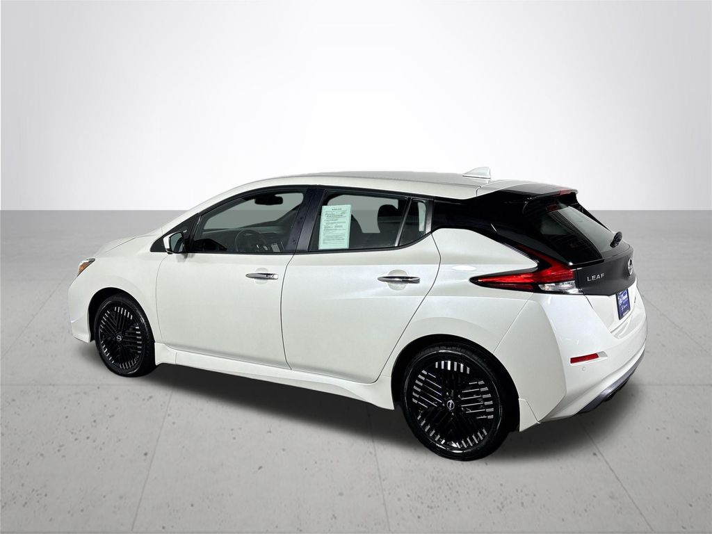 2024 Nissan Leaf SV Plus