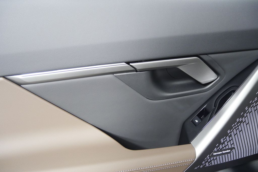 Thumbnail: 2026 BMW 5 Series - 14