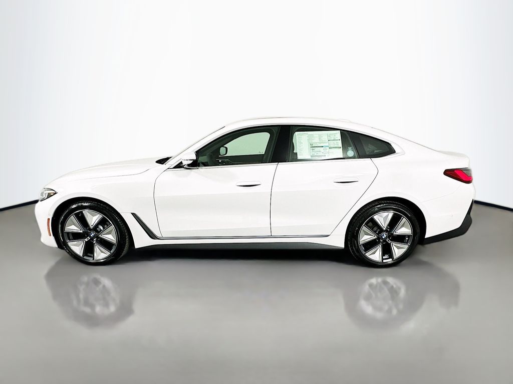 Thumbnail: 2026 BMW i4 - 8