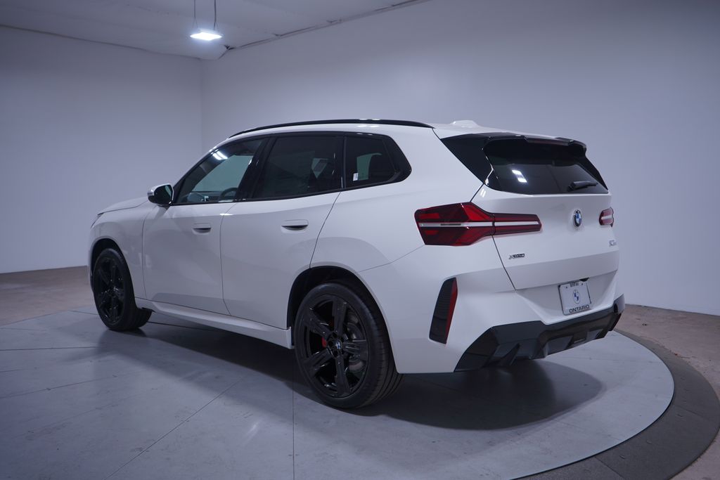 Thumbnail: 2026 BMW X3 - 3