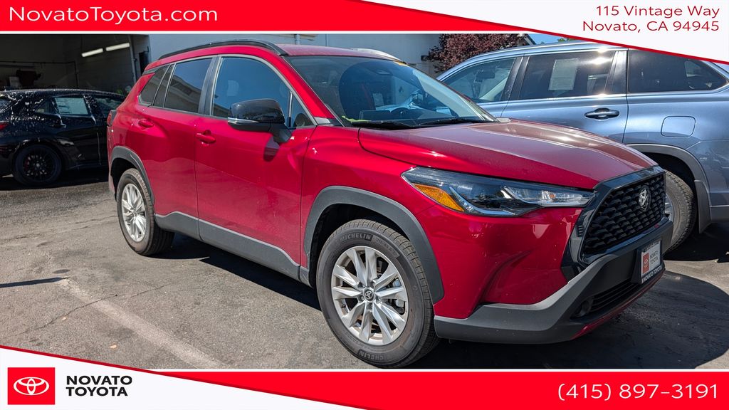 2025 Toyota Corolla Cross LE AWD