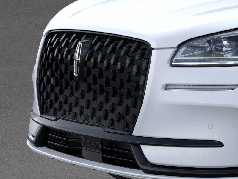 Thumbnail: 2025 Lincoln Corsair - 17