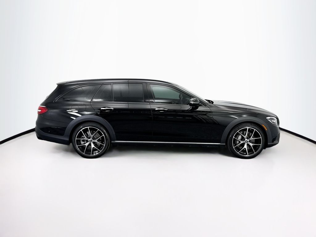 Thumbnail: 2023 Mercedes-Benz E-Class - 8