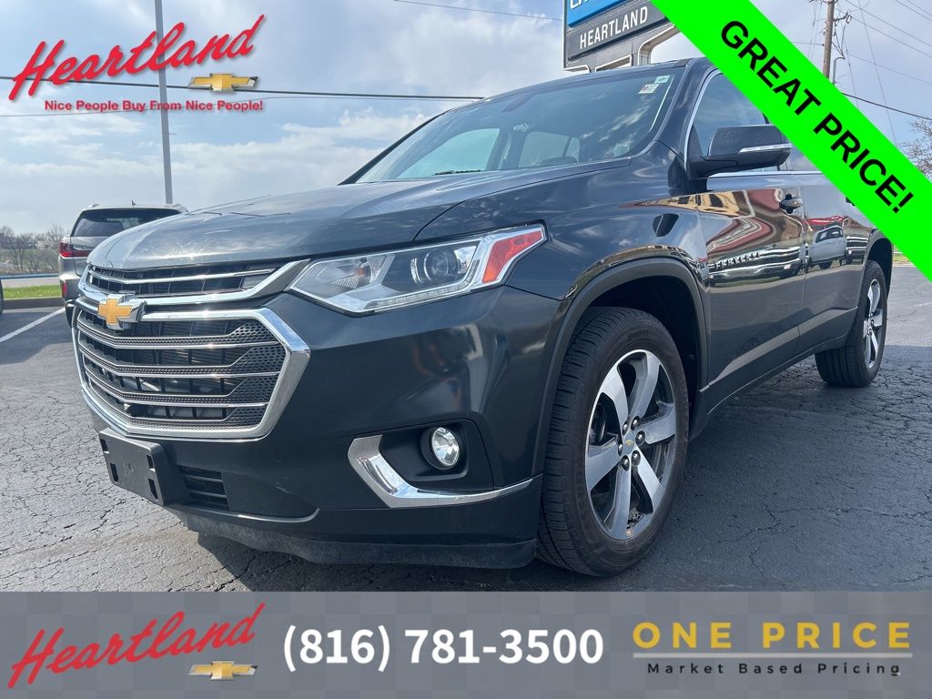 Gray (Graphite Metallic) 2021 Chevrolet Traverse LT Leather FWD SUV / Crossover Front-Wheel Drive 9-Speed Automatic