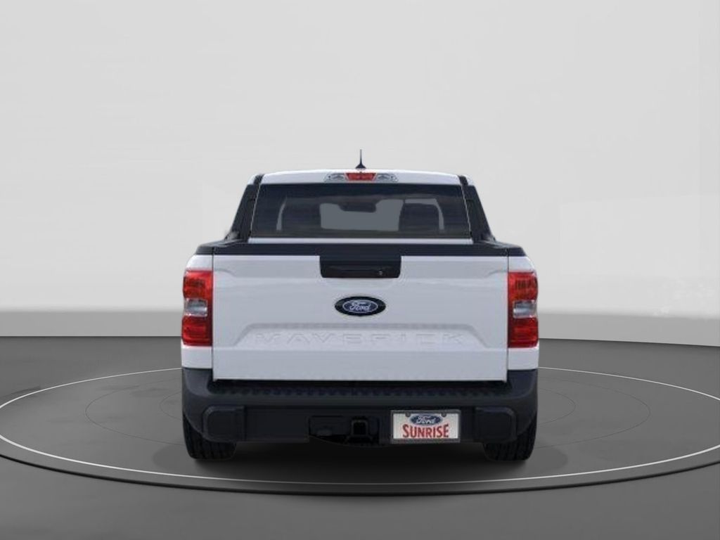 New 2026 Ford Maverick XLT 4D Crew Cab
