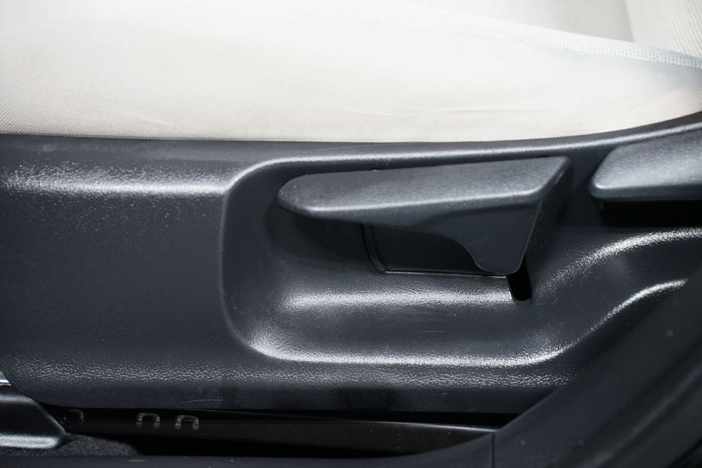 Thumbnail: 2022 Toyota Corolla - 28