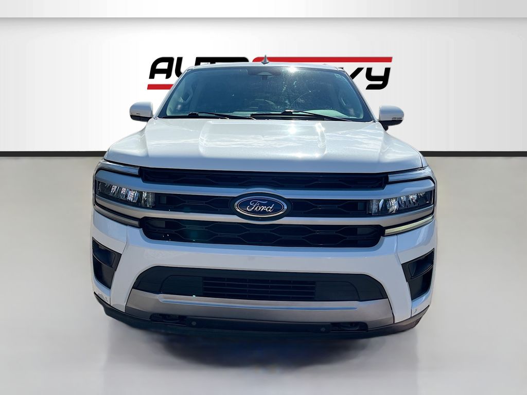 Used 2023 White Ford XLT image 2