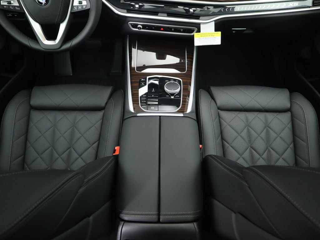 Thumbnail: 2026 BMW X5 - 17