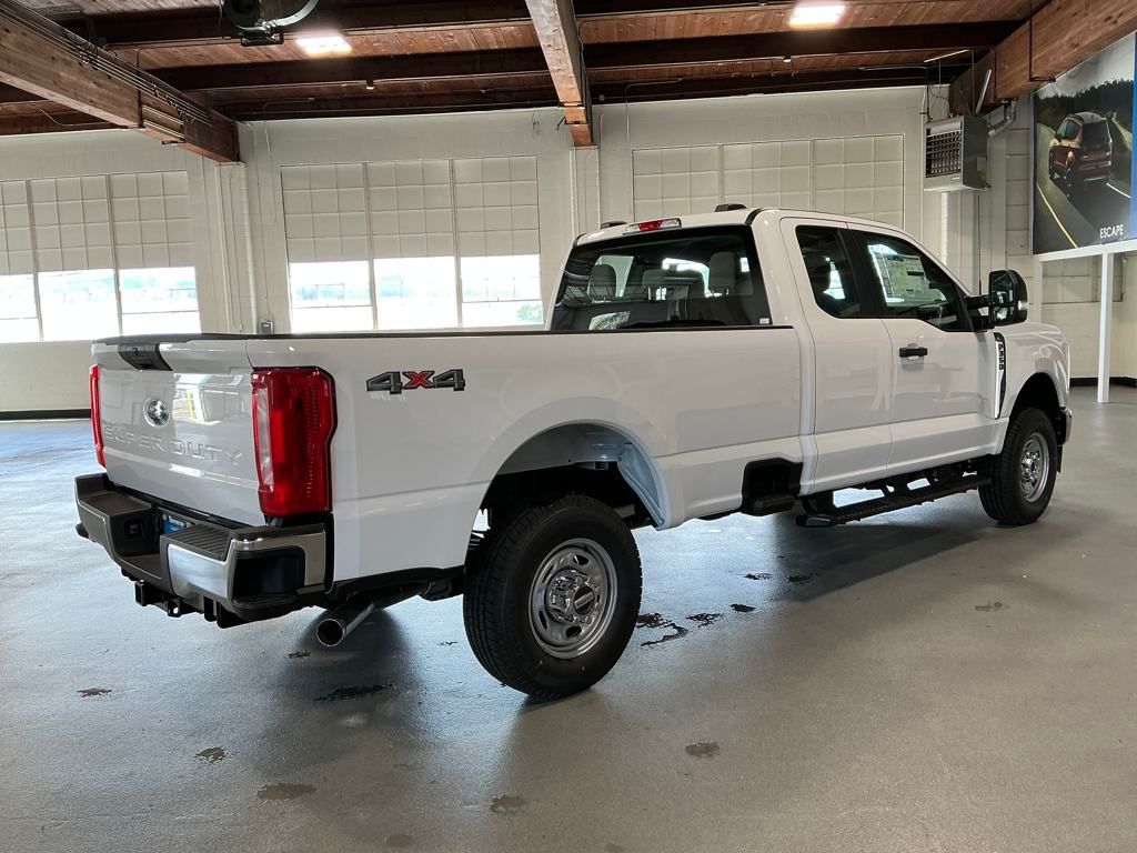 2025 Ford F-350SD  photo