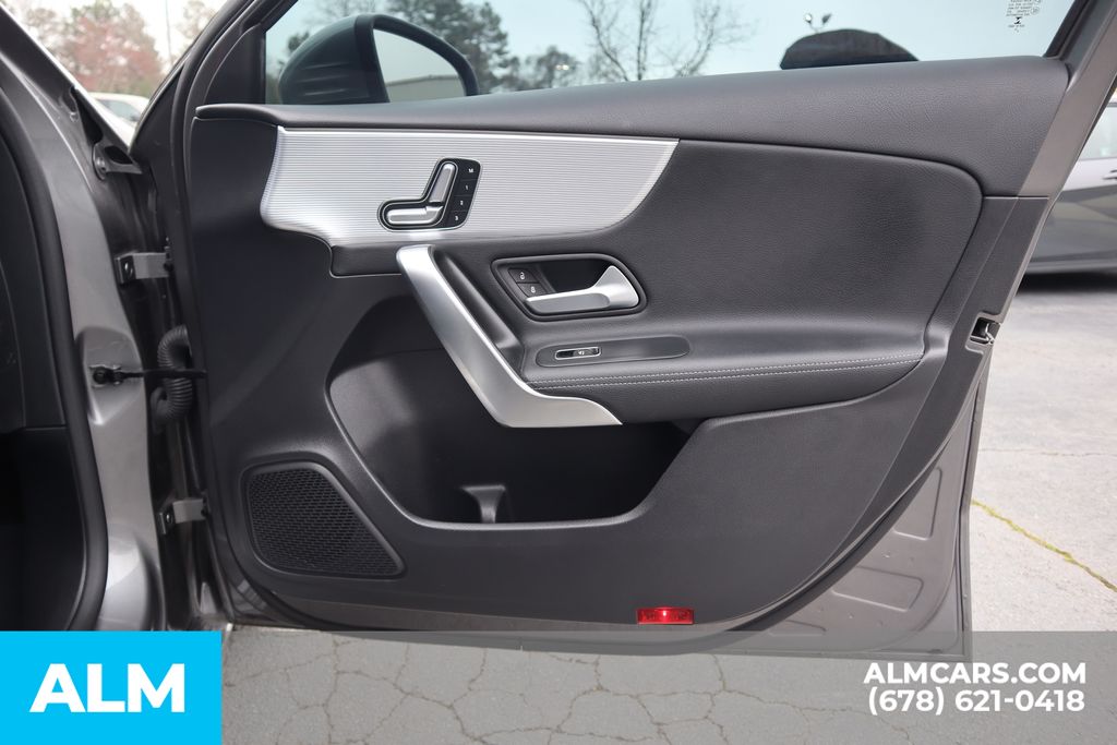 Used 2022 Gray Mercedes-Benz A 220 image 28