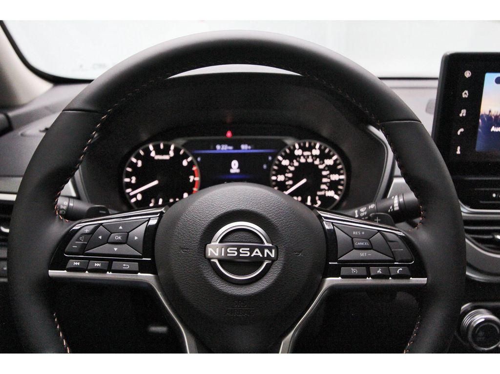 2026 Nissan Altima 2.5 SR White at Central Houston Nissan