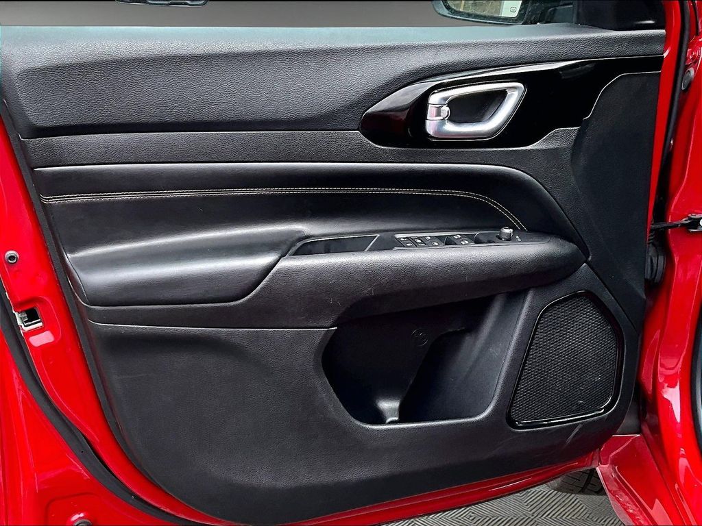 2022 Jeep Compass — photo 10