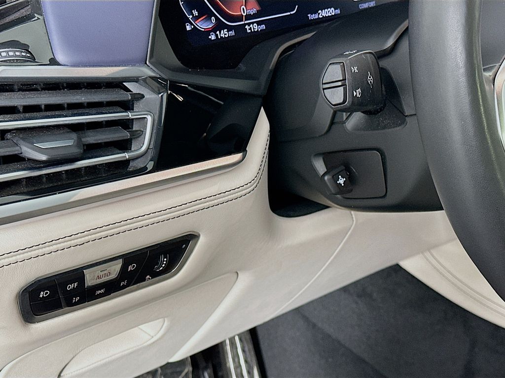2022 BMW X7 xDrive40i 10