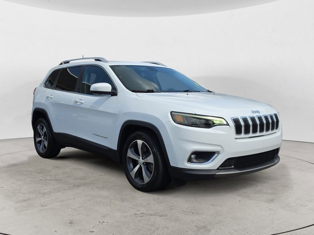 View vehicle photo 2