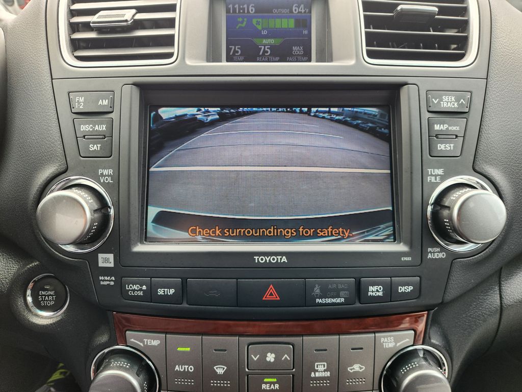2012 Toyota Highlander Limited White at Emmons Autoplex