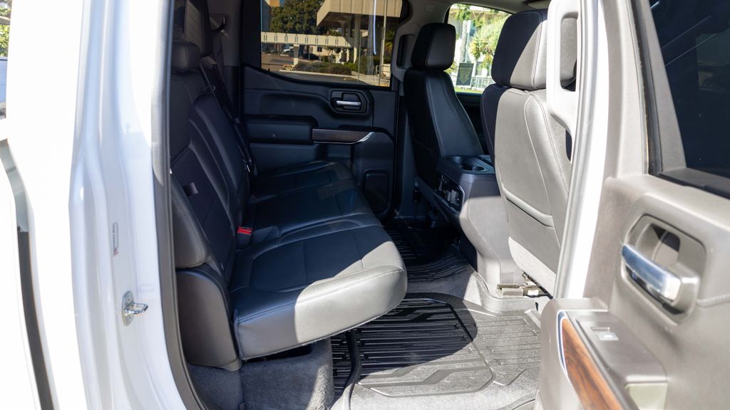 Used 2019 GMC Sierra 1500 SLT 4D Crew Cab