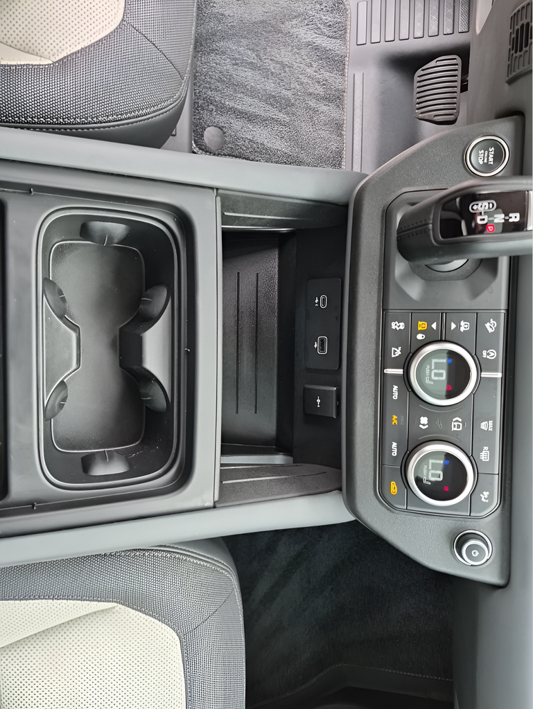 Used Car 2024 Land Rover Defender 110  X-dynamic Se For Sale Under $70,000 In Austin, Texas