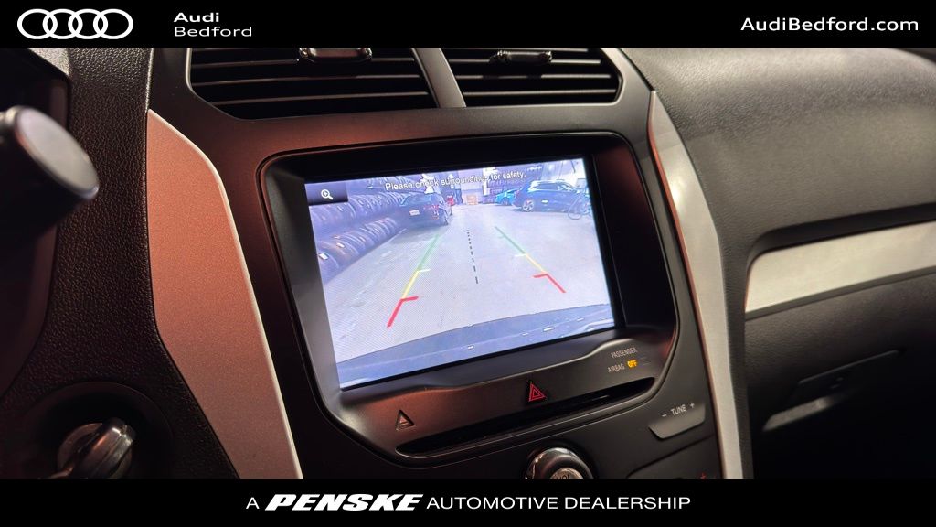 Thumbnail: 2015 Ford Explorer - 15