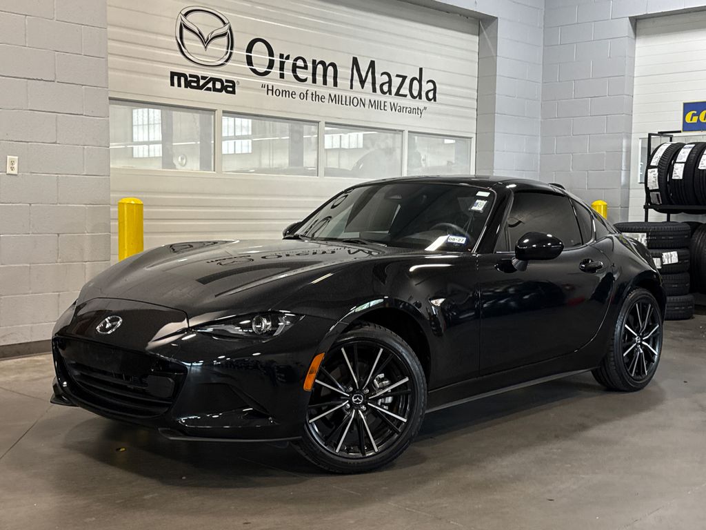 2025 Mazda MX-5 Miata RF Grand Touring RWD