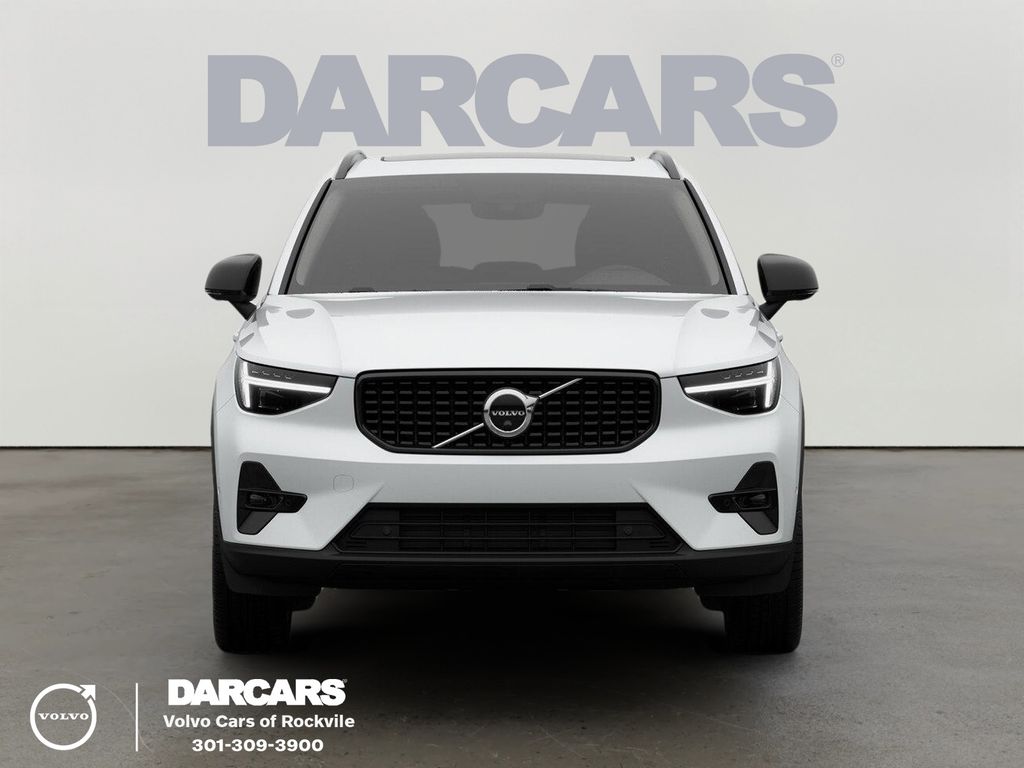 Crystal White 2026 Volvo XC40 B5 Plus AWD SUV / Crossover All-Wheel Drive Automatic