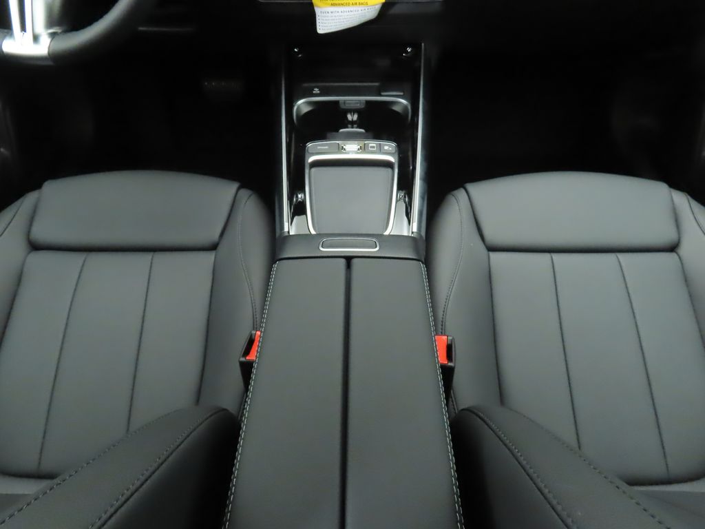 Thumbnail: 2025 Mercedes-Benz GLA - 16