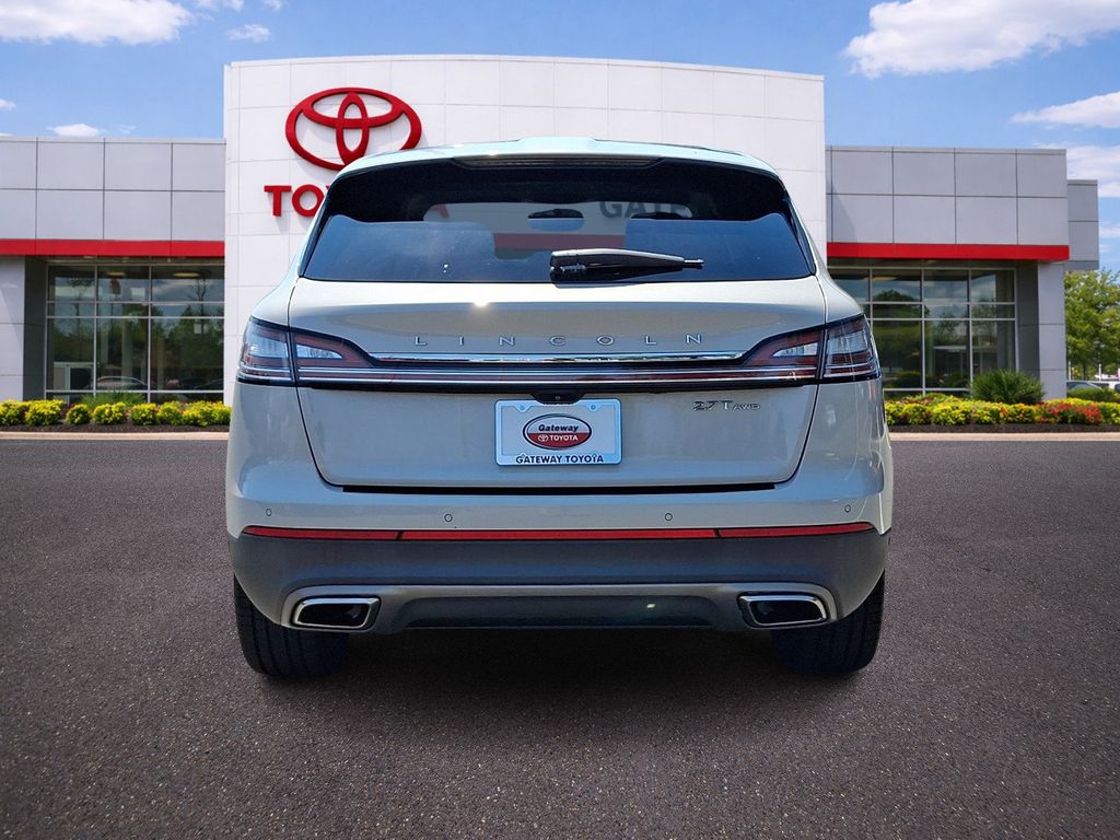 Thumbnail: 2019 Lincoln Nautilus - 6