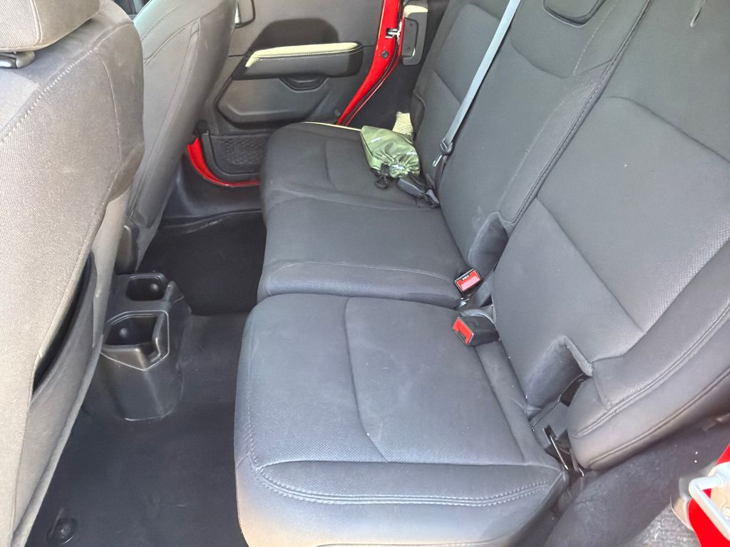 Used 2022 Red Jeep Unlimited Sahara image 20