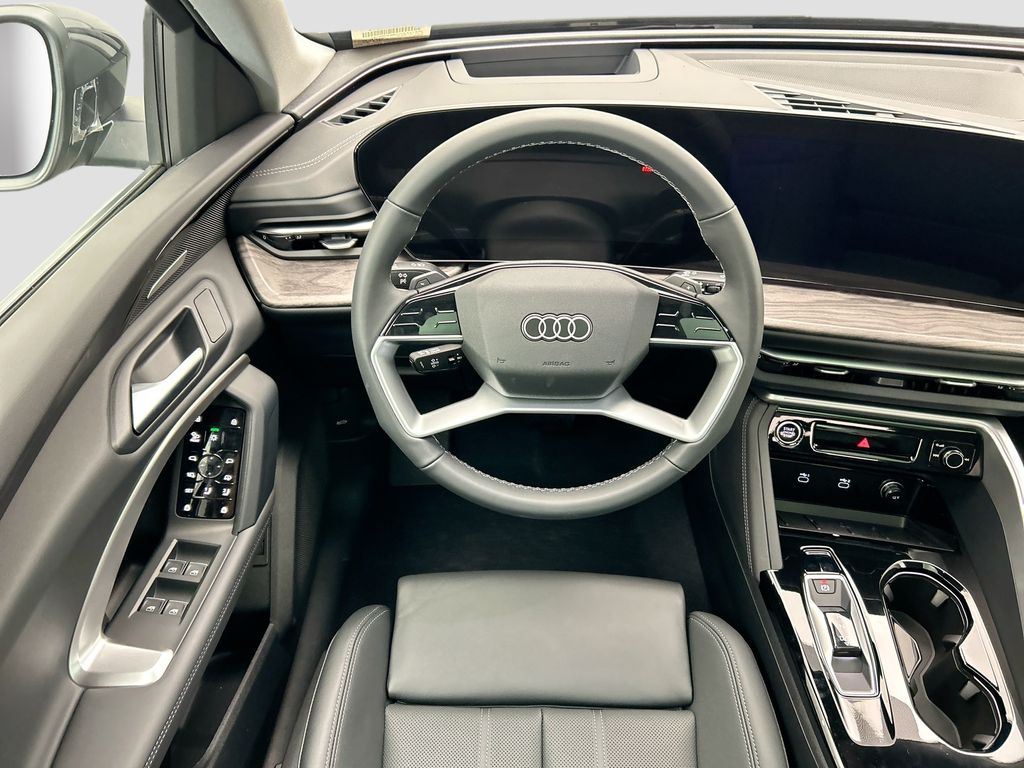 Thumbnail: 2025 Audi Q5 - 10