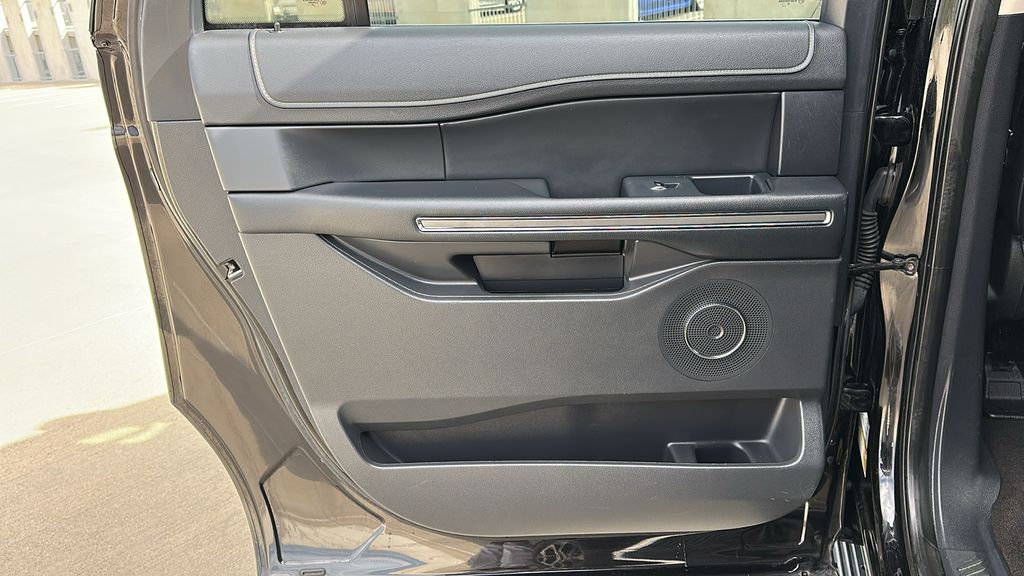 2023 Ford Expedition Max XLT Black at River Oaks CDJR