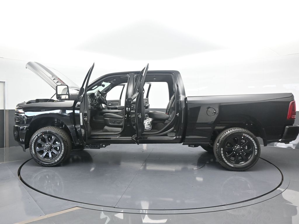 New 2026 Diamond Black Crystal Pearlcoat Ram Laramie image 71