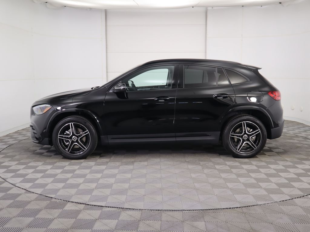 Thumbnail: 2026 Mercedes-Benz GLA - 8