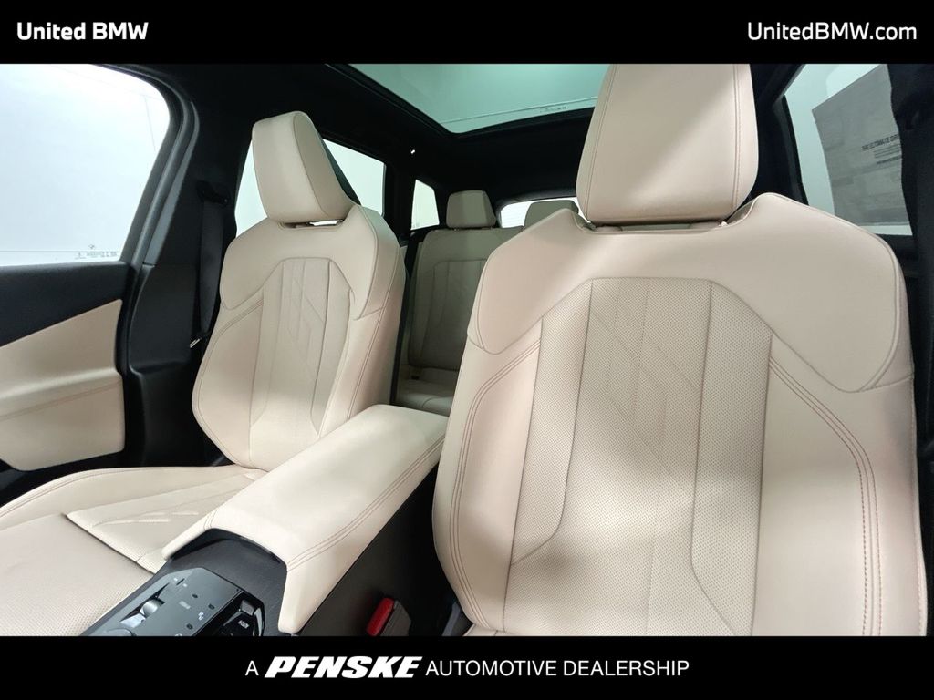 Thumbnail: 2026 BMW X3 - 13