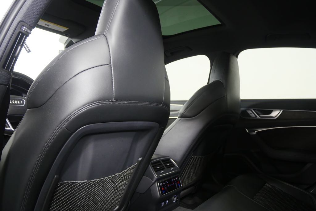 Thumbnail: 2020 Audi S6 - 15