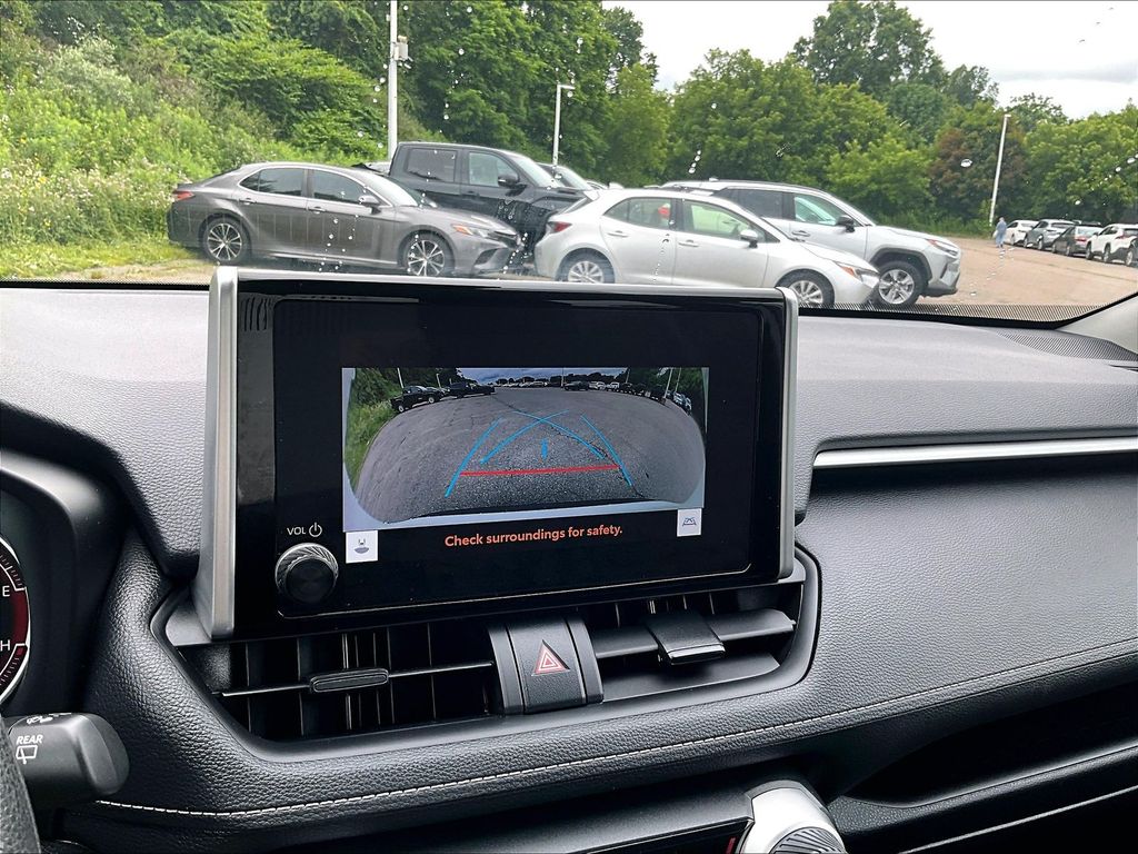 2024 Toyota RAV4 — photo 19