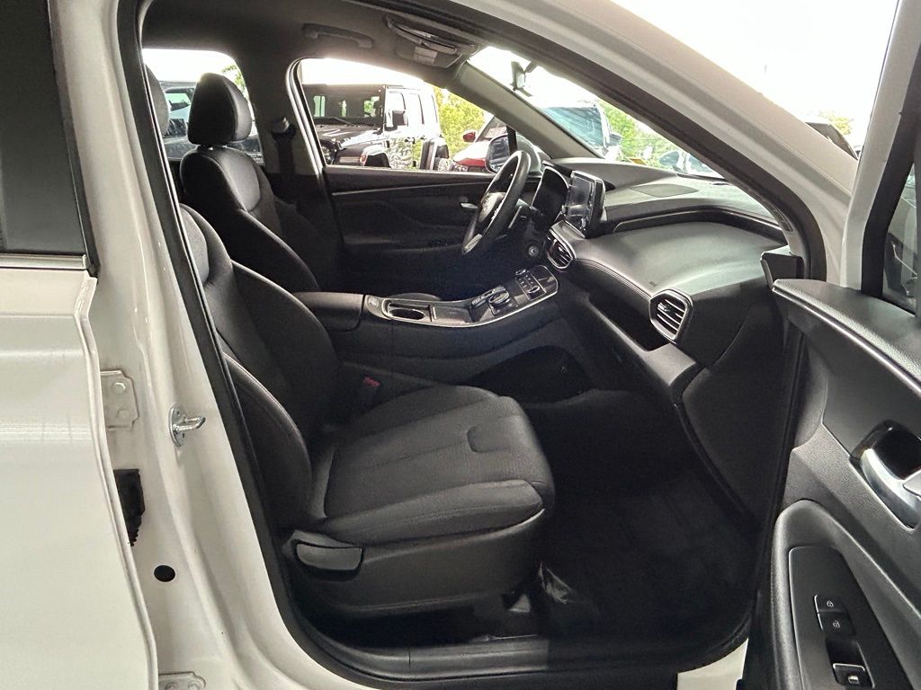 Used 2023 Serenity White Pearl Hyundai SE image 31
