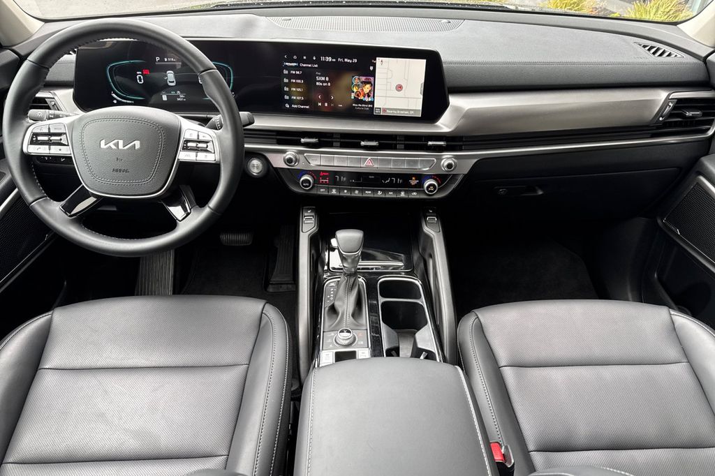 used 2025 Kia Telluride car, priced at $36,937