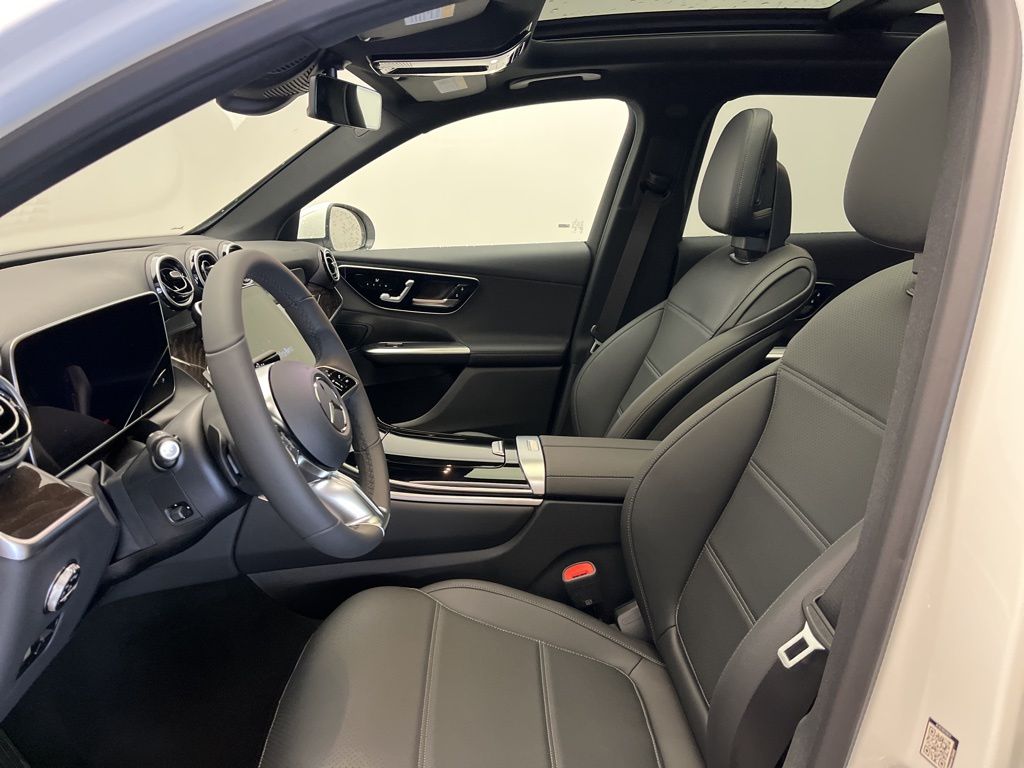 Thumbnail: 2026 Mercedes-Benz GLC - 12