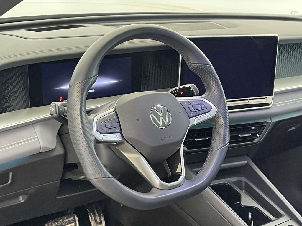 2026 Volkswagen Tiguan 2.0T SE R-Line Black - 3