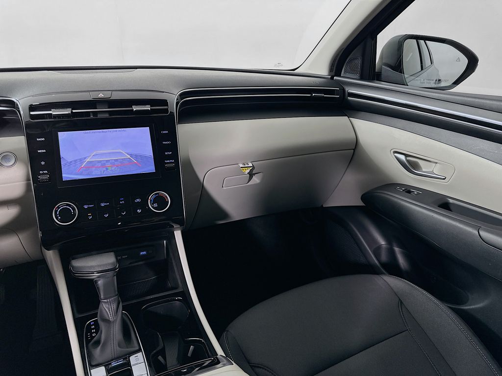 Thumbnail: 2022 Hyundai Tucson - 22