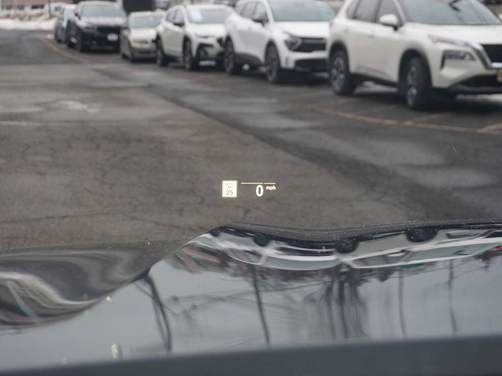 Used 2022 Gray BMW xDrive40i image 57