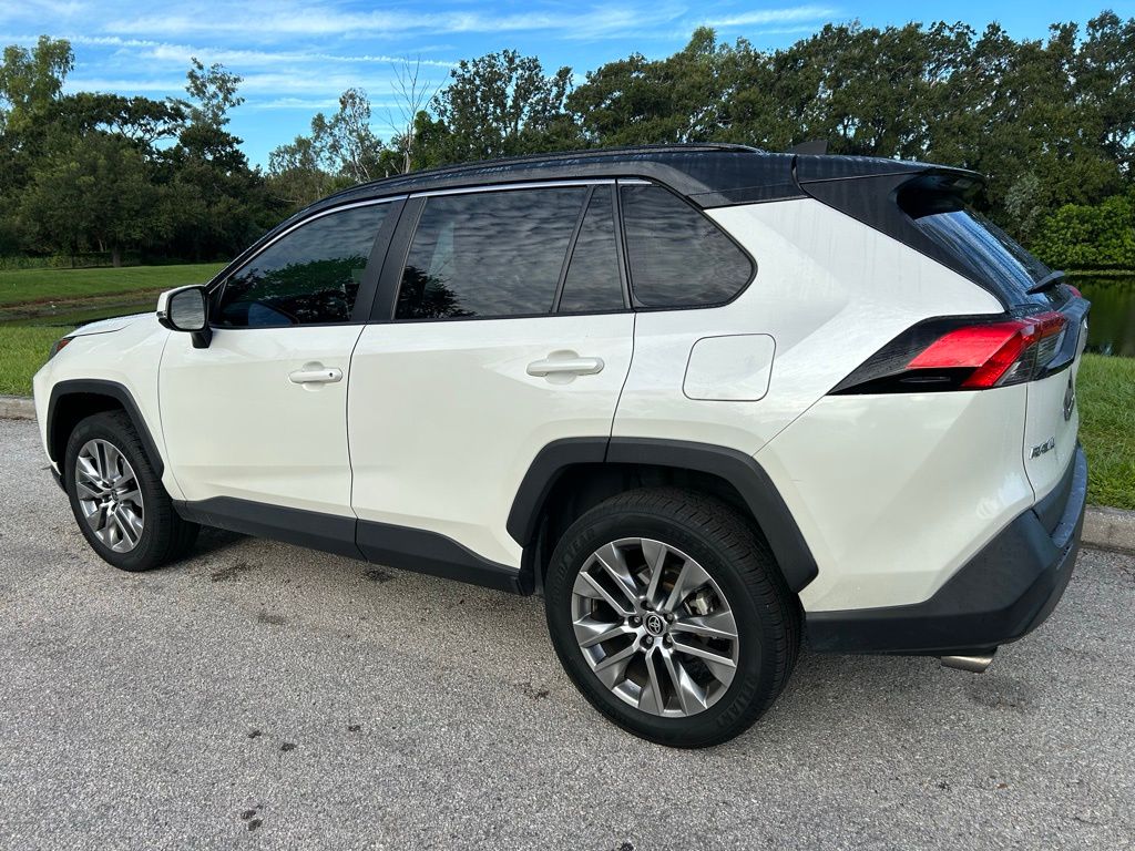 Thumbnail: 2022 Toyota RAV4 - 3